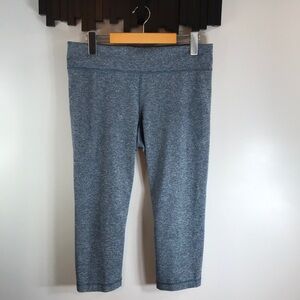 Under Armour Capri Leggings Size Large